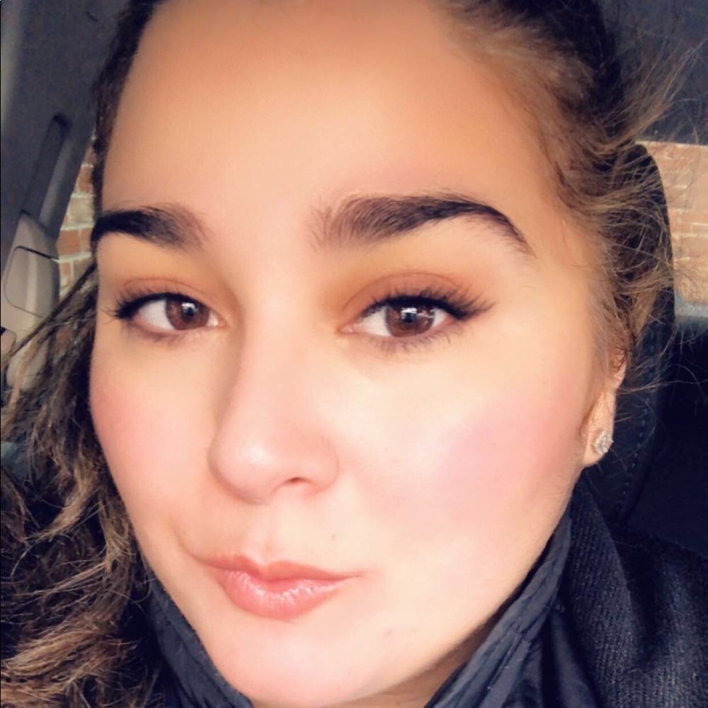 Meet your Posher, Jeannette
